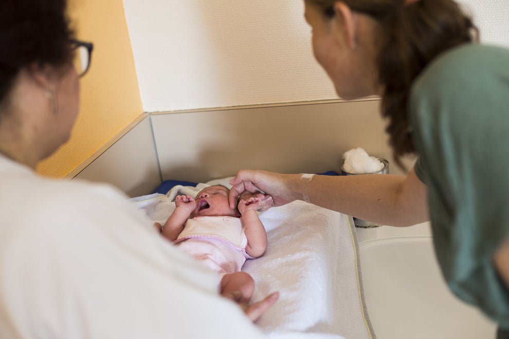 چگونه می توانم از نوزاد متولد شده ی خود محافظت کنم؟