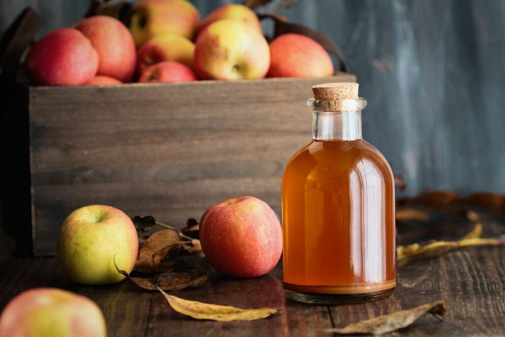 چرا سرکه سیب برای زگیل تناسلی مؤثر است؟